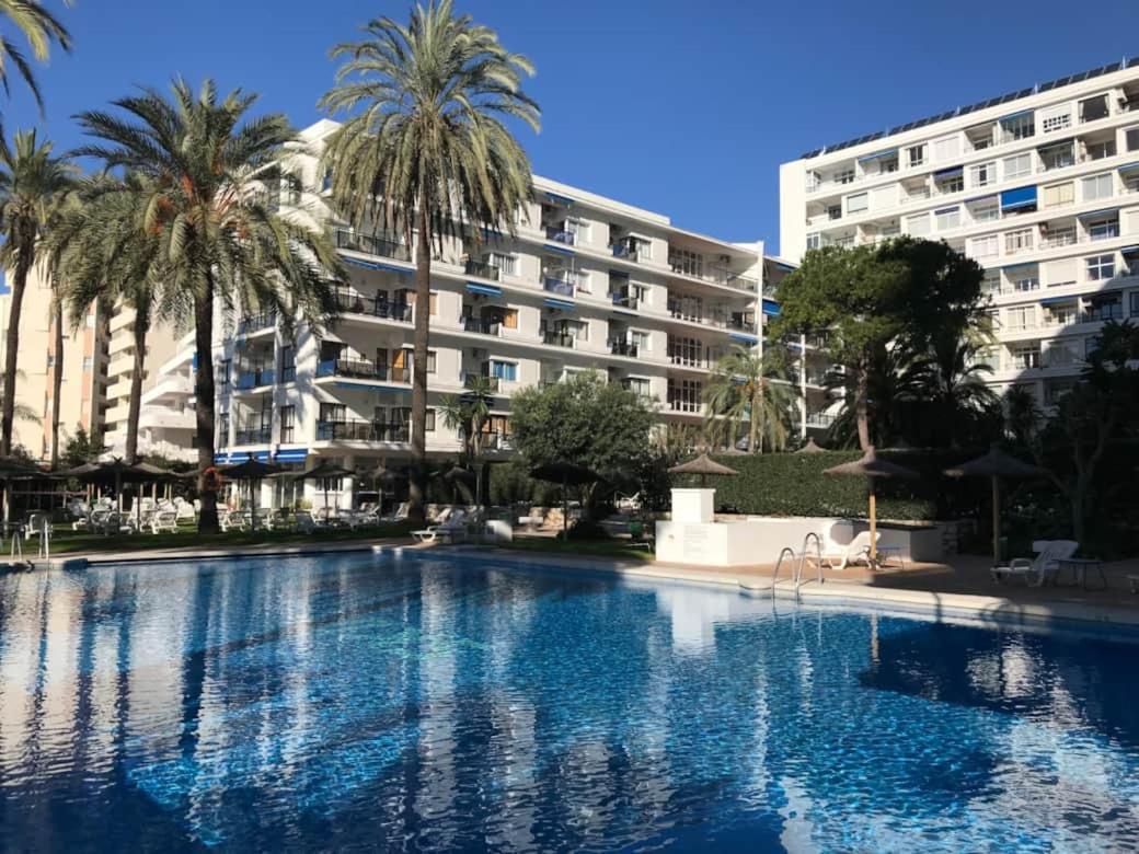 Marbella Beachfront Apartment Екстериор снимка